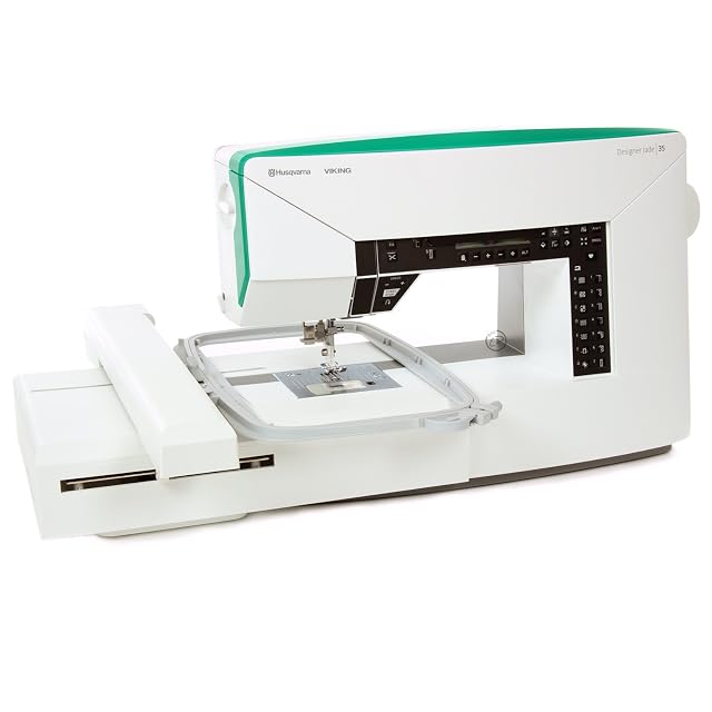 Machine à coudre et à broder Husqvarna Viking Designer Jade 35 avec module de broderie, vue de trois quarts avant